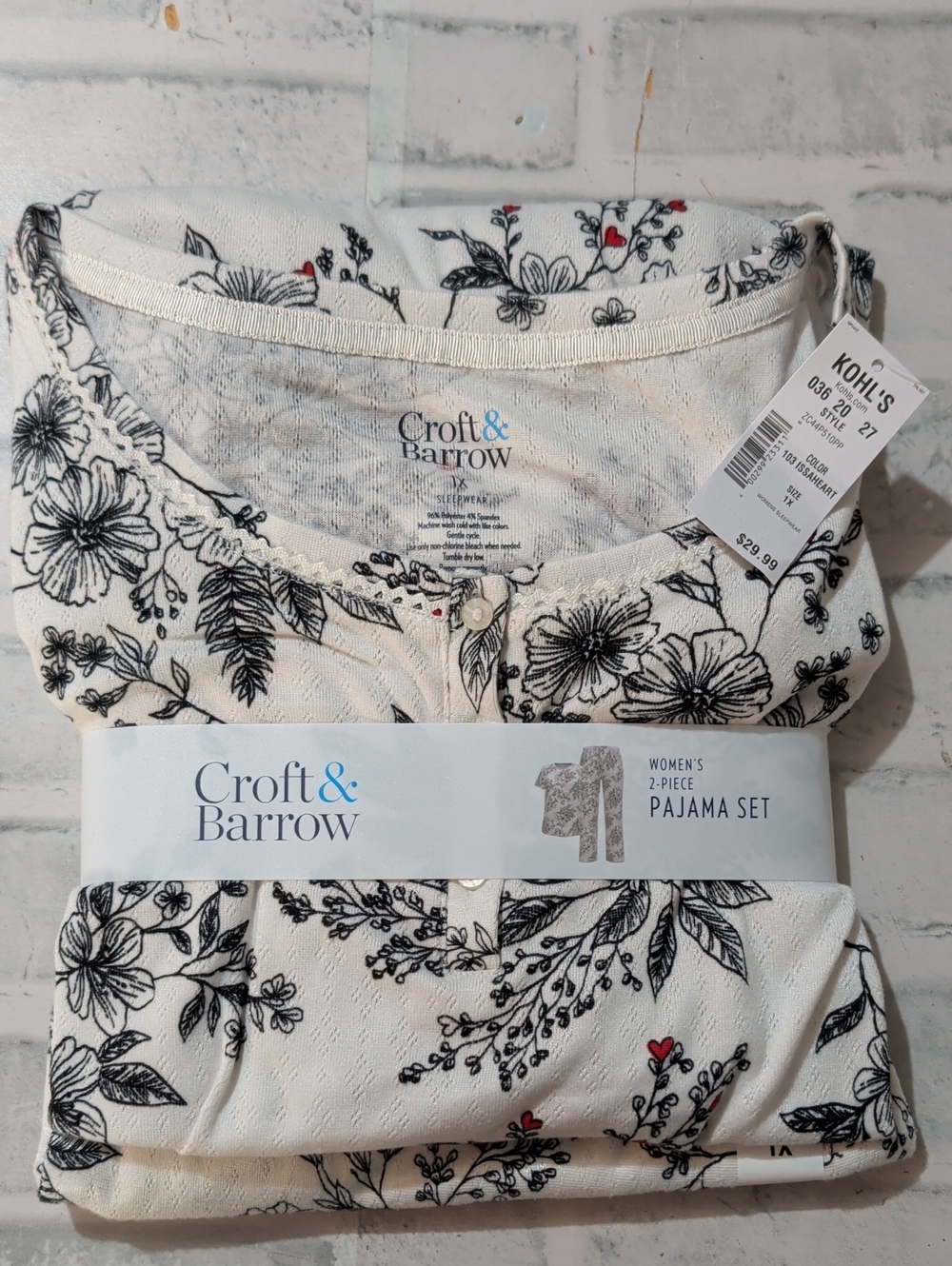 Croft & Barrow Cream Floral Pajama Set with Red Heart Accents